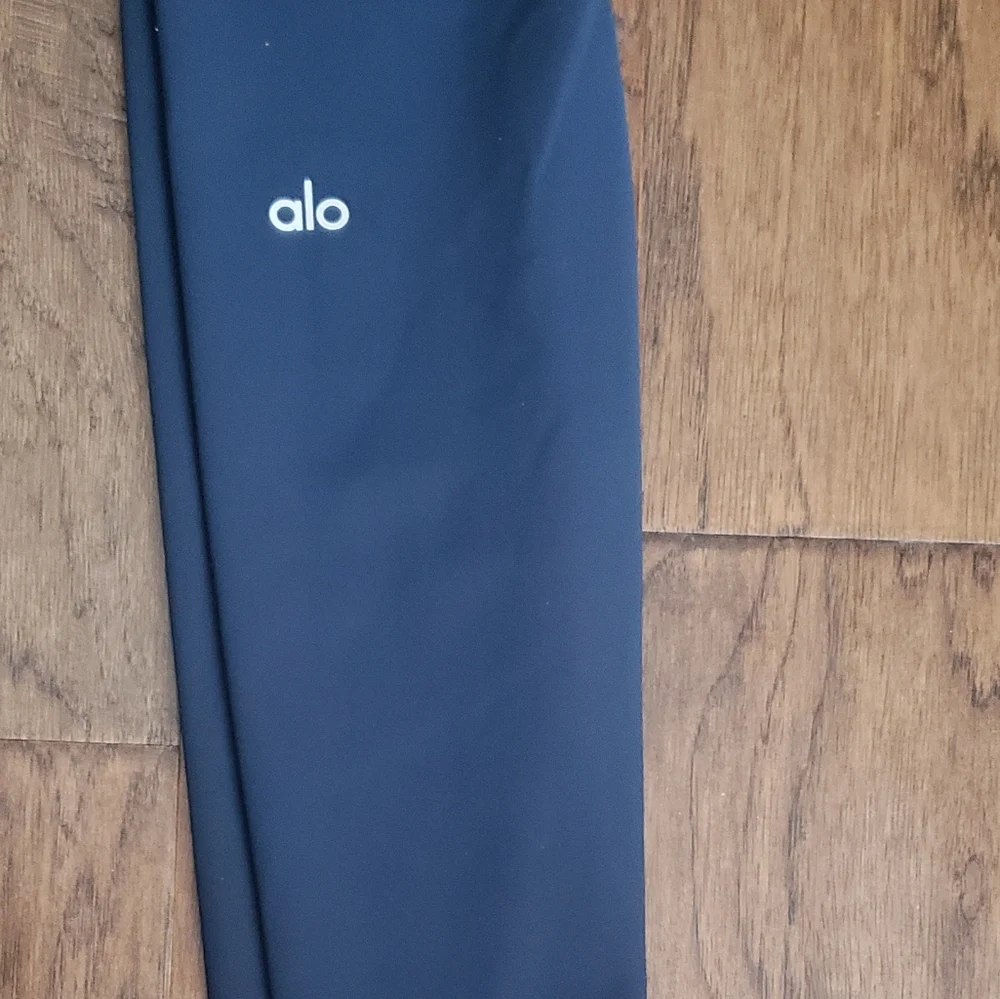 Alo ripped warrior pant, size small